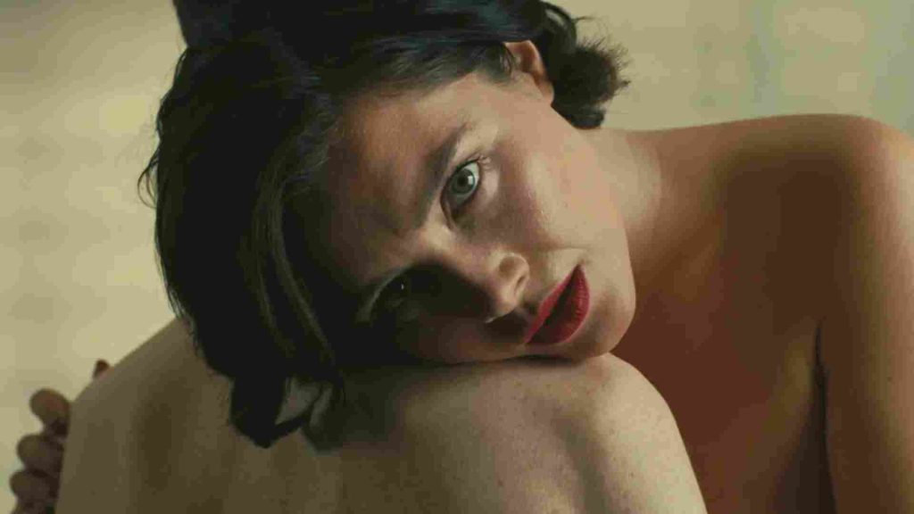 Oppenheimer features ‘full nudity’: Florence Pugh nude 2 Florence Pugh Nude