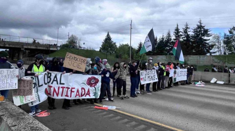 Chaos on I-5 Free Palestine Eugene Protestors Disrupt Traffic, One Lane Reopened
