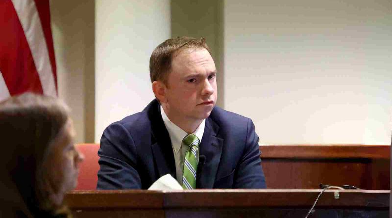 Former Texas Officer on Trial for Fatal Shooting of Black Woman in Her Home