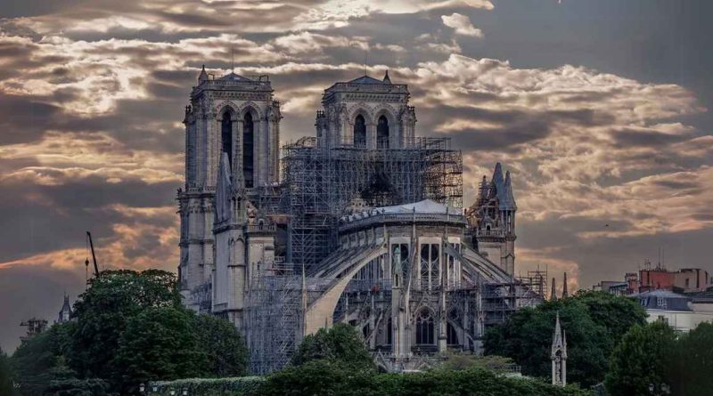 10 Unbelievable Truths About Notre-Dame Cathedral