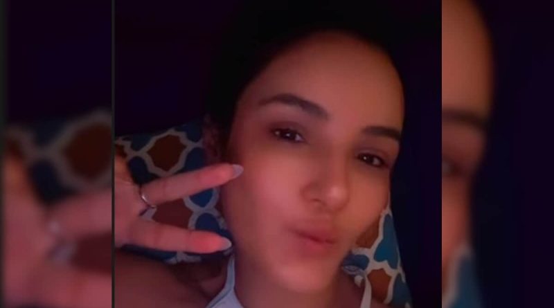 Jasmin Bhasin Shares Health Update After Suffering From Corneal Damage: "Out Of Danger Zone"