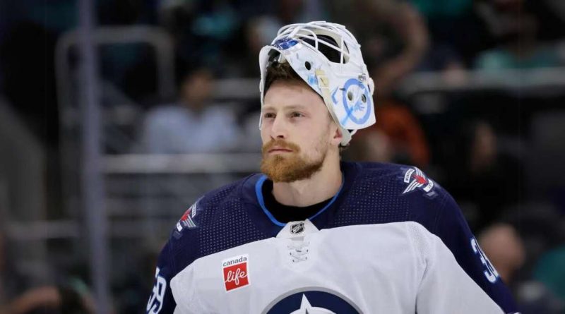 What are the Knights' goalie options in free agency