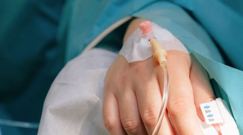 UK Student, 20, "Died For 25 Minutes" During Surgery After Extreme Sunburn