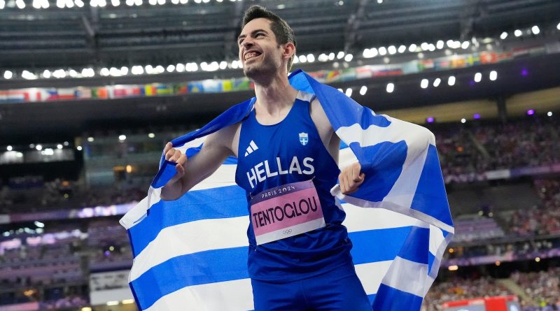 American Cole Hocker pulls Olympic shocker in men's 1,500, leaving Kerr and Ingebrigtsen behind