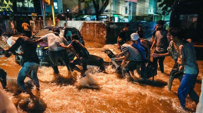Delhi On Rain Red Alert