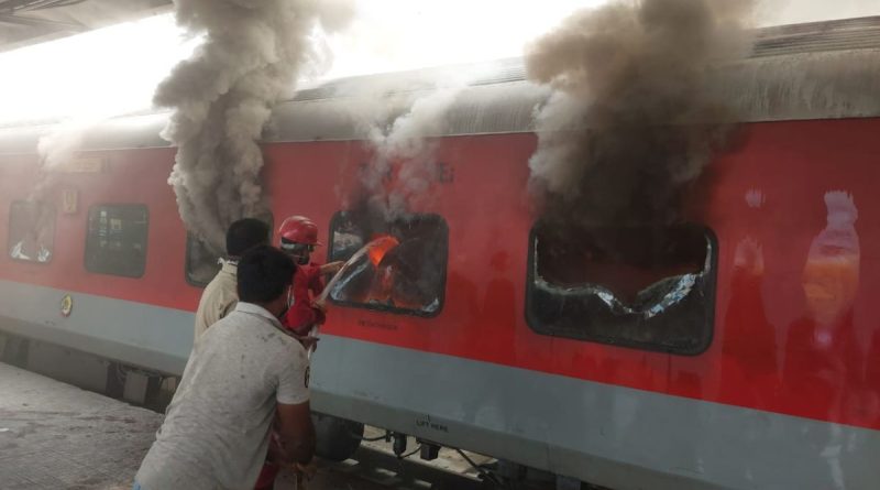 Fire Breaks Out In Express Train At Visakhapatnam Station, 3 Coaches Damaged
