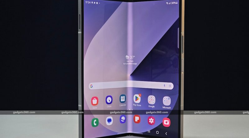 Galaxy Z Fold 6 Review: Samsung