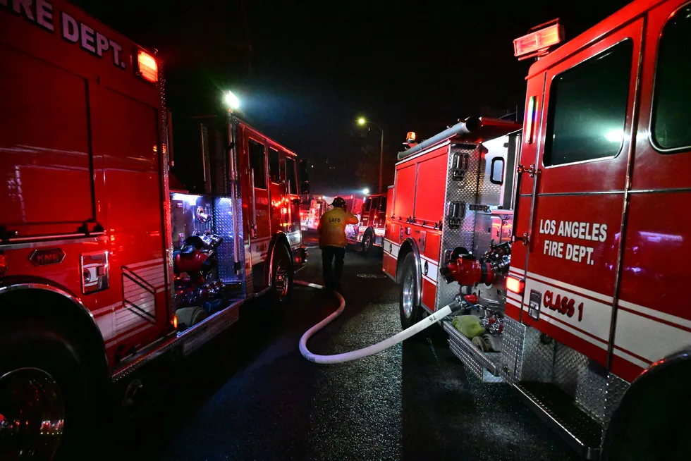 Sunset Fire Breaks Out in Hollywood Hills, Prompting Evacuations and Emergency Response 2 image 74