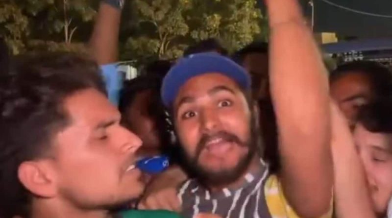 "Virat Kohli Zindabad": Fans In Karachi Shower Love On India Star. Video Viral
