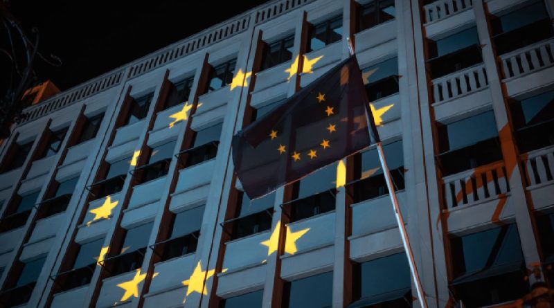 EU Decisions on Alleged Apple, Meta Tech Rule Breaches Due in Coming Weeks, Antitrust Chief Says